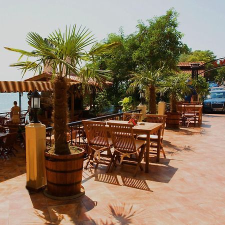 At The American'S Hotel Pomorie Kültér fotó