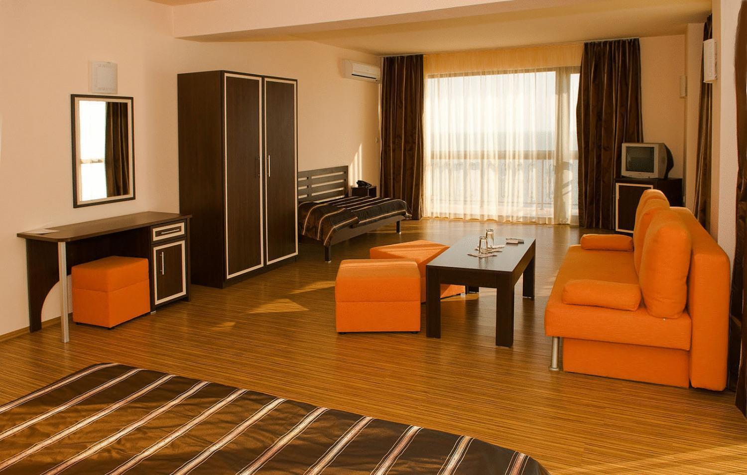 At The American'S Hotel Pomorie Kültér fotó
