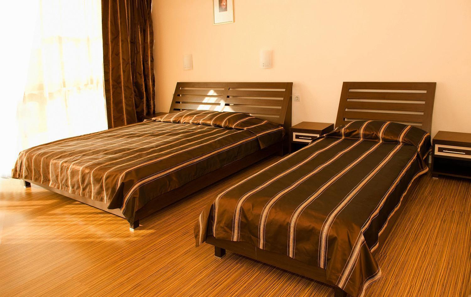 At The American'S Hotel Pomorie Kültér fotó